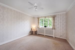 Living Room- click for photo gallery